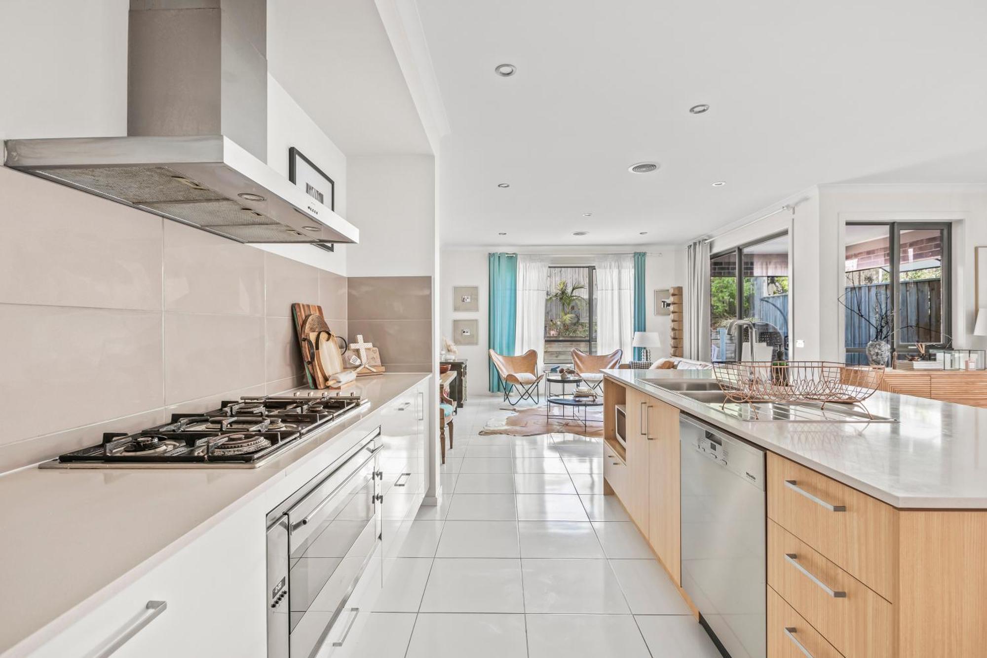 Stayau 4Br Designer Home In Knox Wantirna South エクステリア 写真